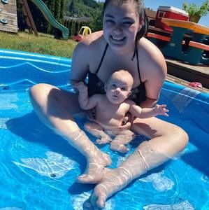 Meet your Posher, Faith